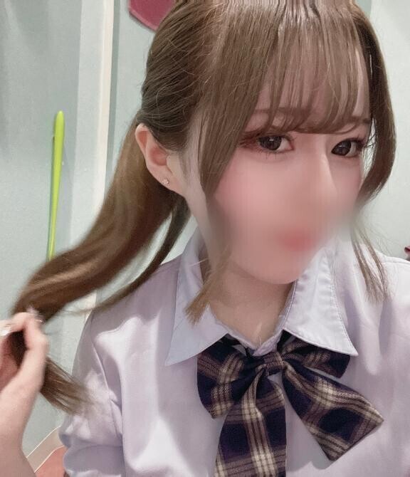 束ねた髪からそっと見えるうなじ、💕