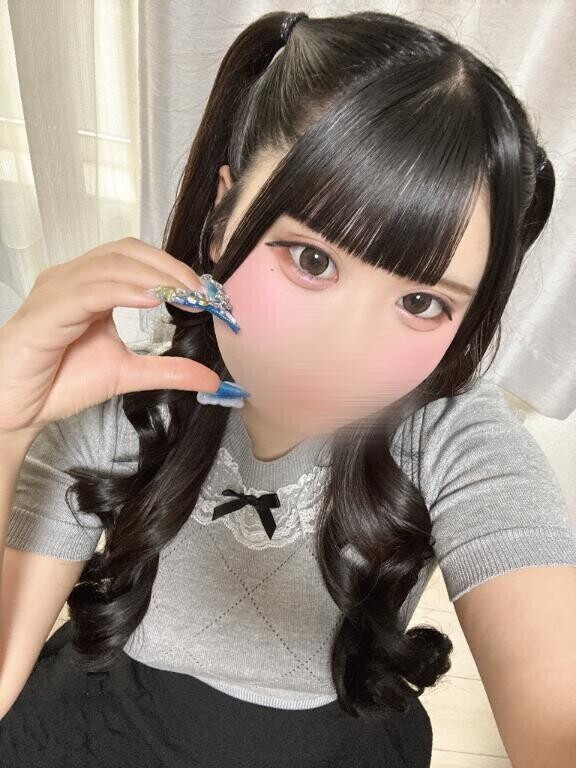 おはよー！暑すぎてやばいギリ生きてる♡