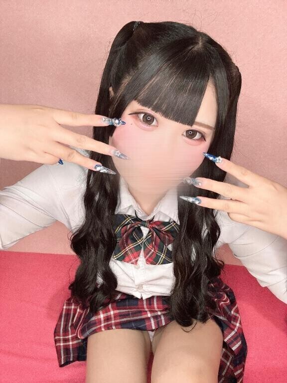ねこひげだにゃ♡てかねこポーズやりすぎかも