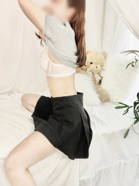 登校前にお着替え…👚😌