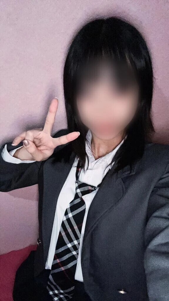 夜　豪華な先輩