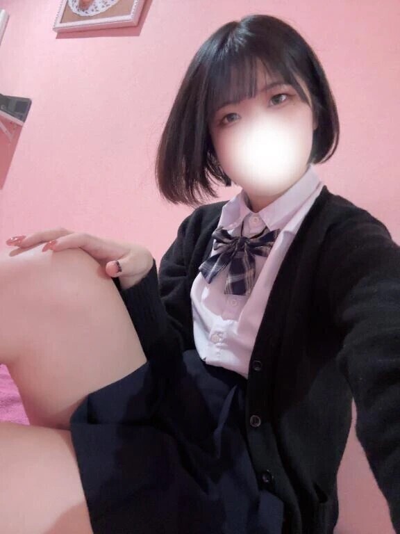 明日は登校日♡♡