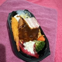 二段弁当みたいなお弁当🍱