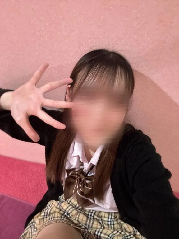 明日登校日❣️