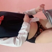 スカートぬぎぬぎ〜🎵