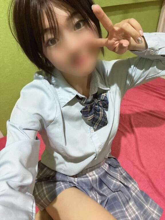 今日は青の制服です🩵