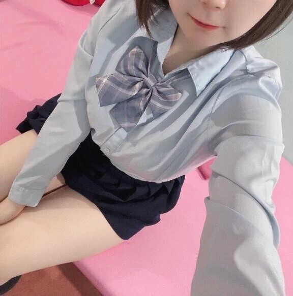 💌 たまにパンも食べたいっお兄さん💌