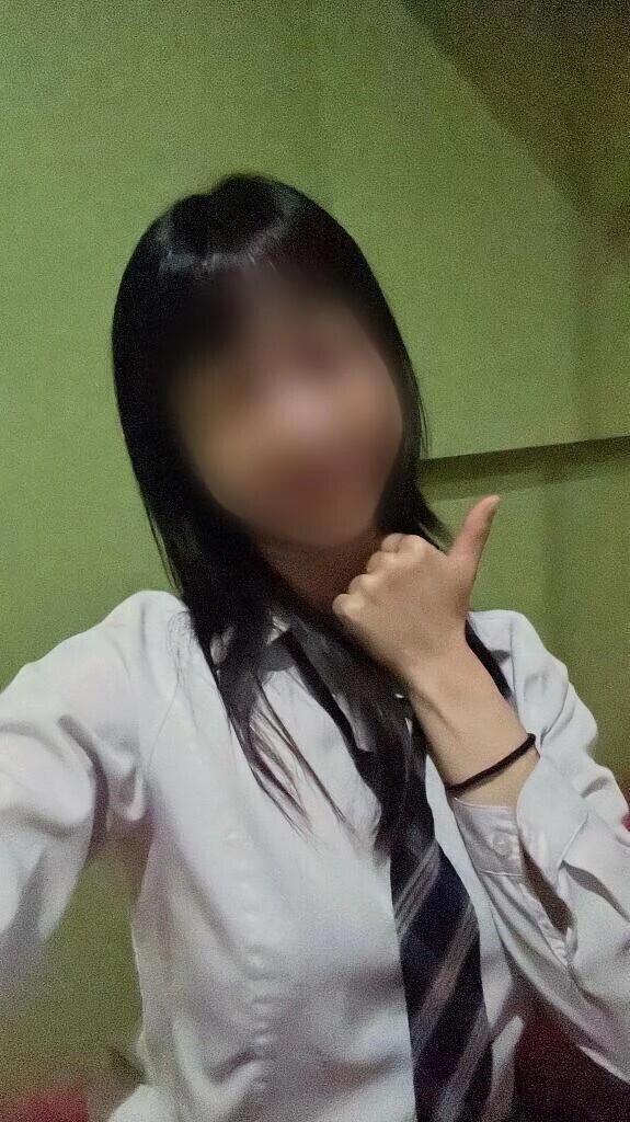朝　ぬばたま先輩