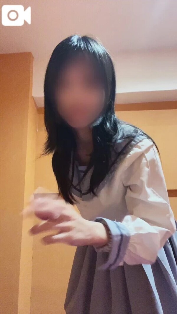しゅーん