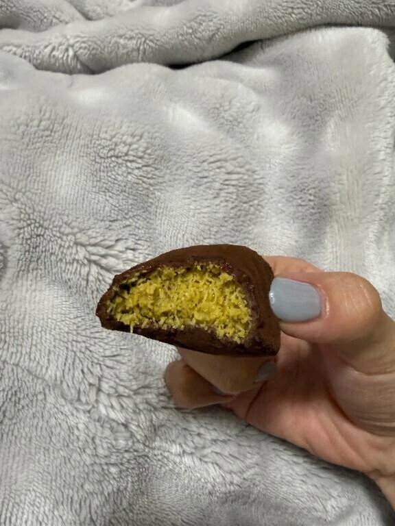 かなり今更ドバイチョコ食べました🍫