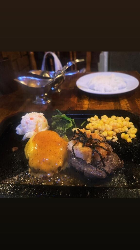 鉄板ハンバーグ