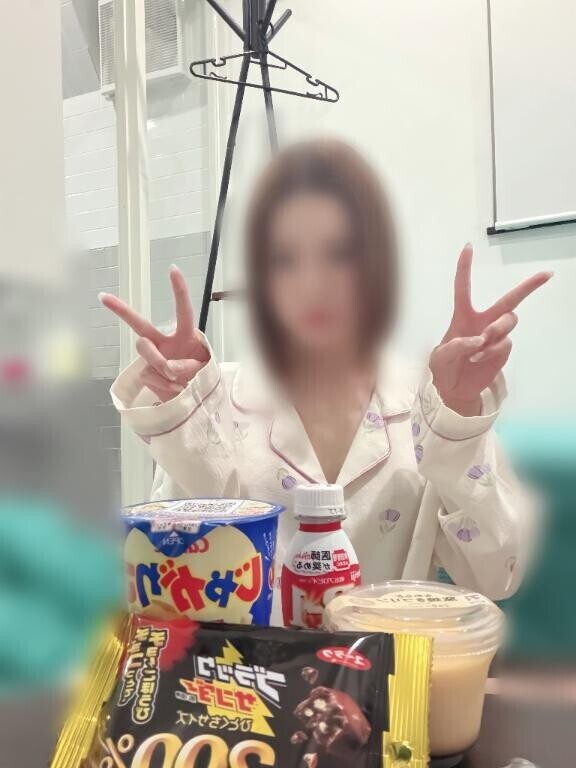 チョンッ???