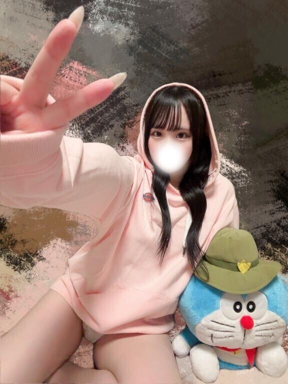 今日だけえっちなコスプレ????