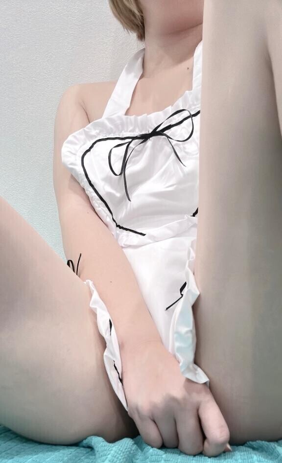 見ないで…?