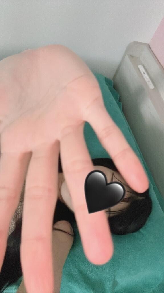 今日は見せないんだから!