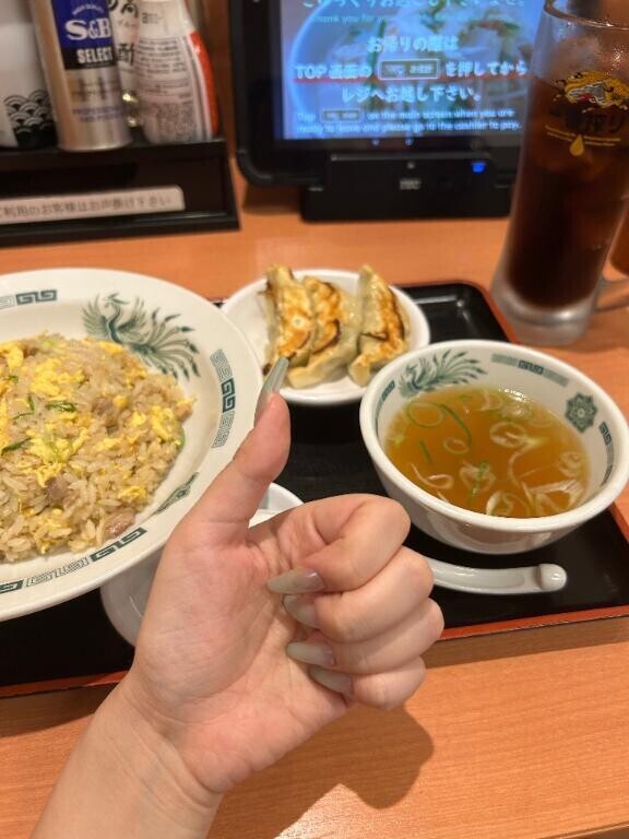 みんなご飯食べたー？