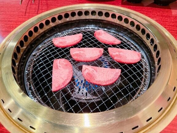 おにくぅ