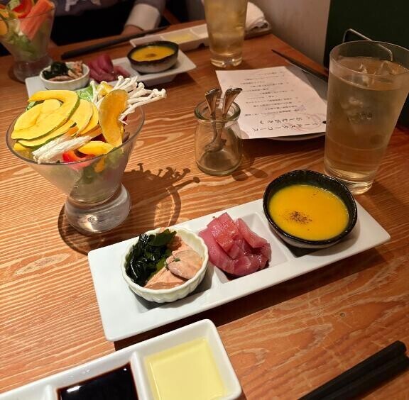 集合時間は……?