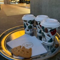 かくれんぼ(*∩ω∩)ﾓｰｲｰｶｲ