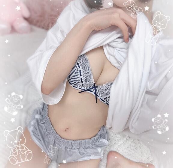 もちもち(　 .  ? . )