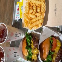 大泣きハンバーガー( ? ^ ? )