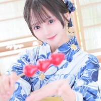 よっ