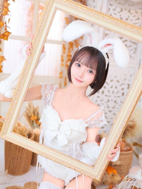 よっ