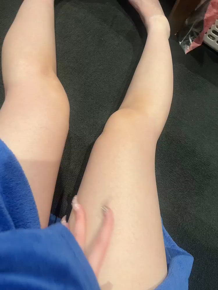 本日の御御足⟡.·