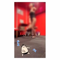 動画*。