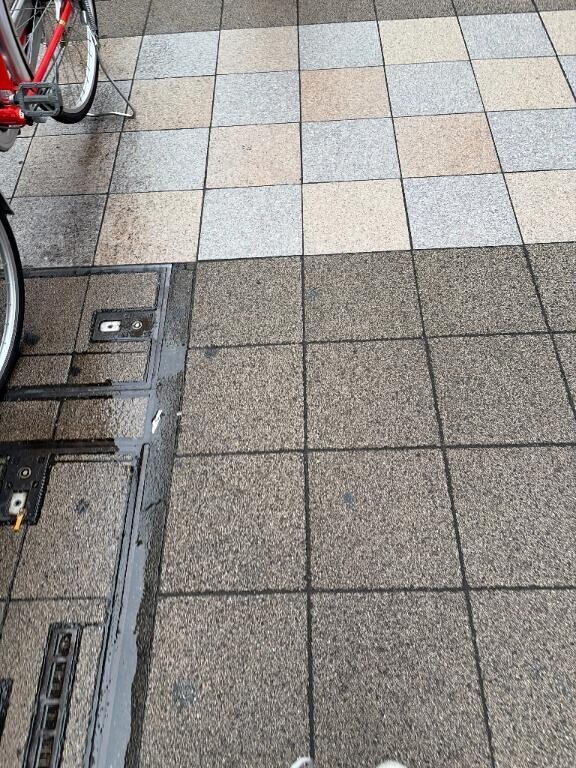 退勤