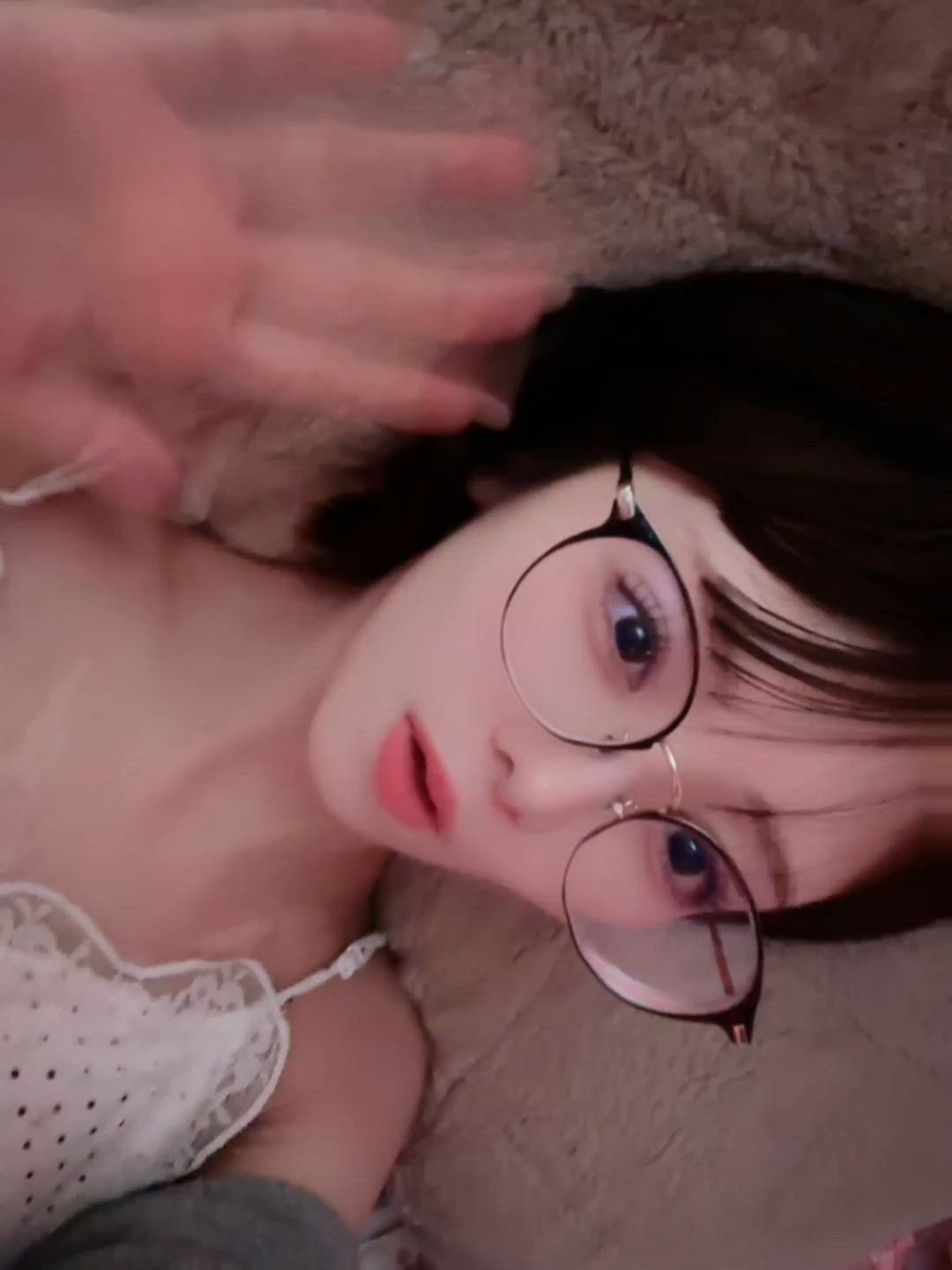 「おはよ〜」