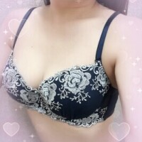 茜