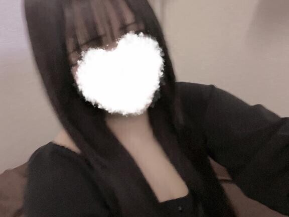 ○○の上から...♡