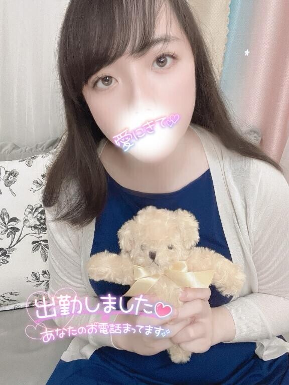 (*-(　　)ﾁｭｯ♪