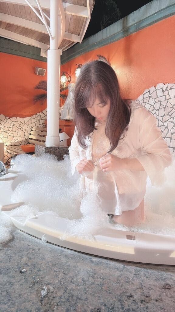 生脱ぎ魅惑のマーメイド🧜‍♀️