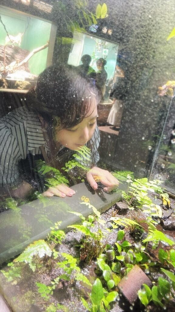 じっと見てたのは、かえる？それとも…♡