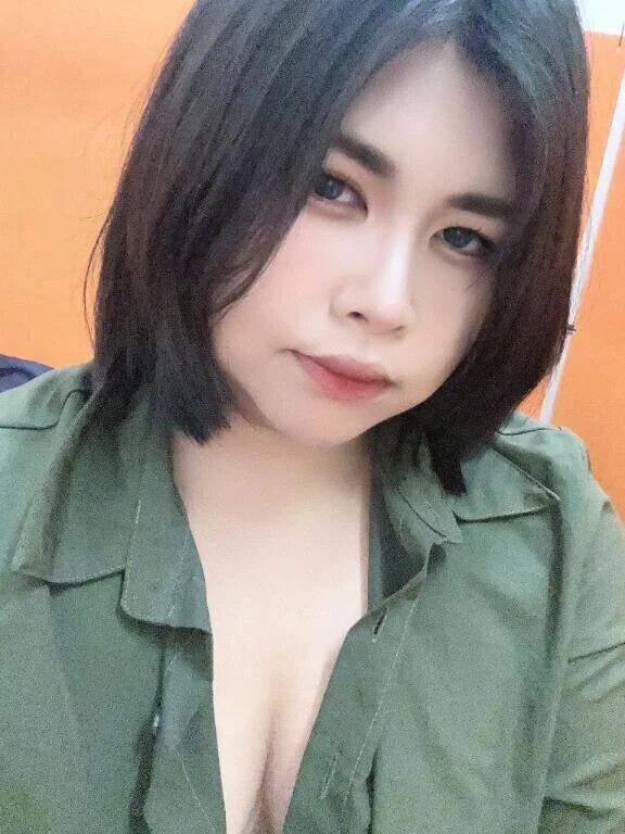 ちくびビンビンすぎる///