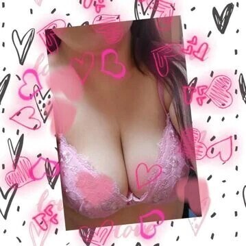 パンツにバイブを挟まれてお漏らししちゃった