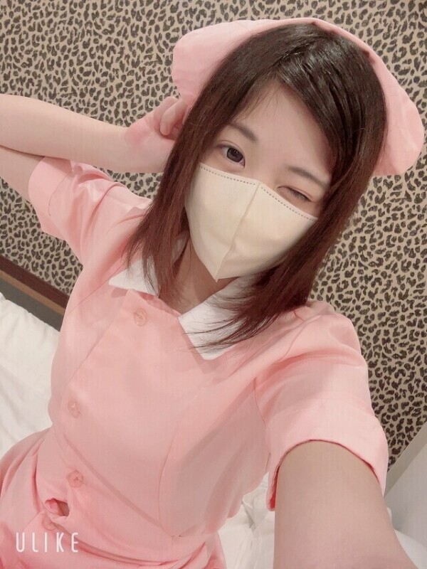 初めて前髪無しで出勤しとるわ^^