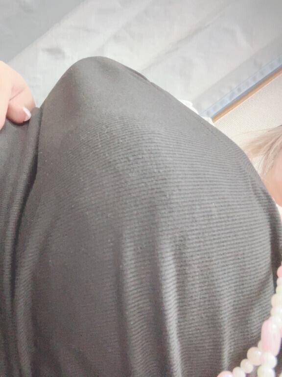 おっぱいつんつんする？？🤭