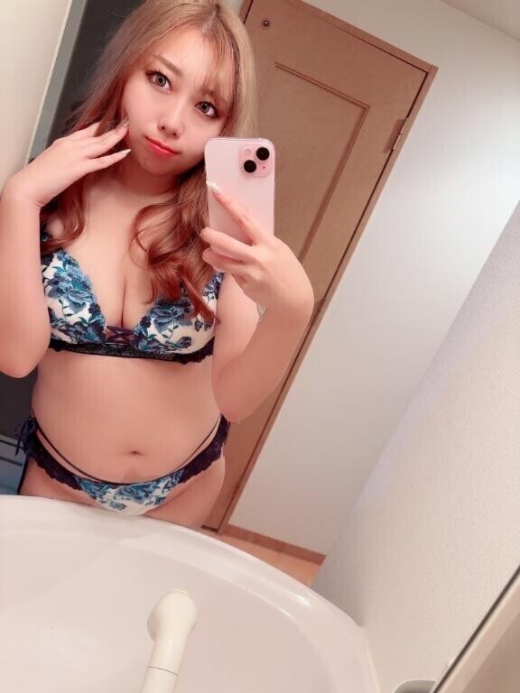 本日12:00〜出勤♡ 次回14:50〜ご案内可能です�