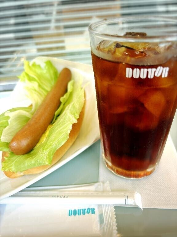 ドトールでランチ