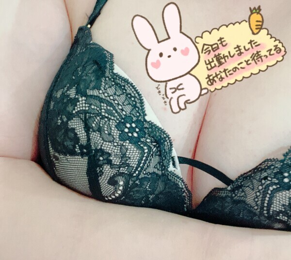 繊細なデザイン🖤✨