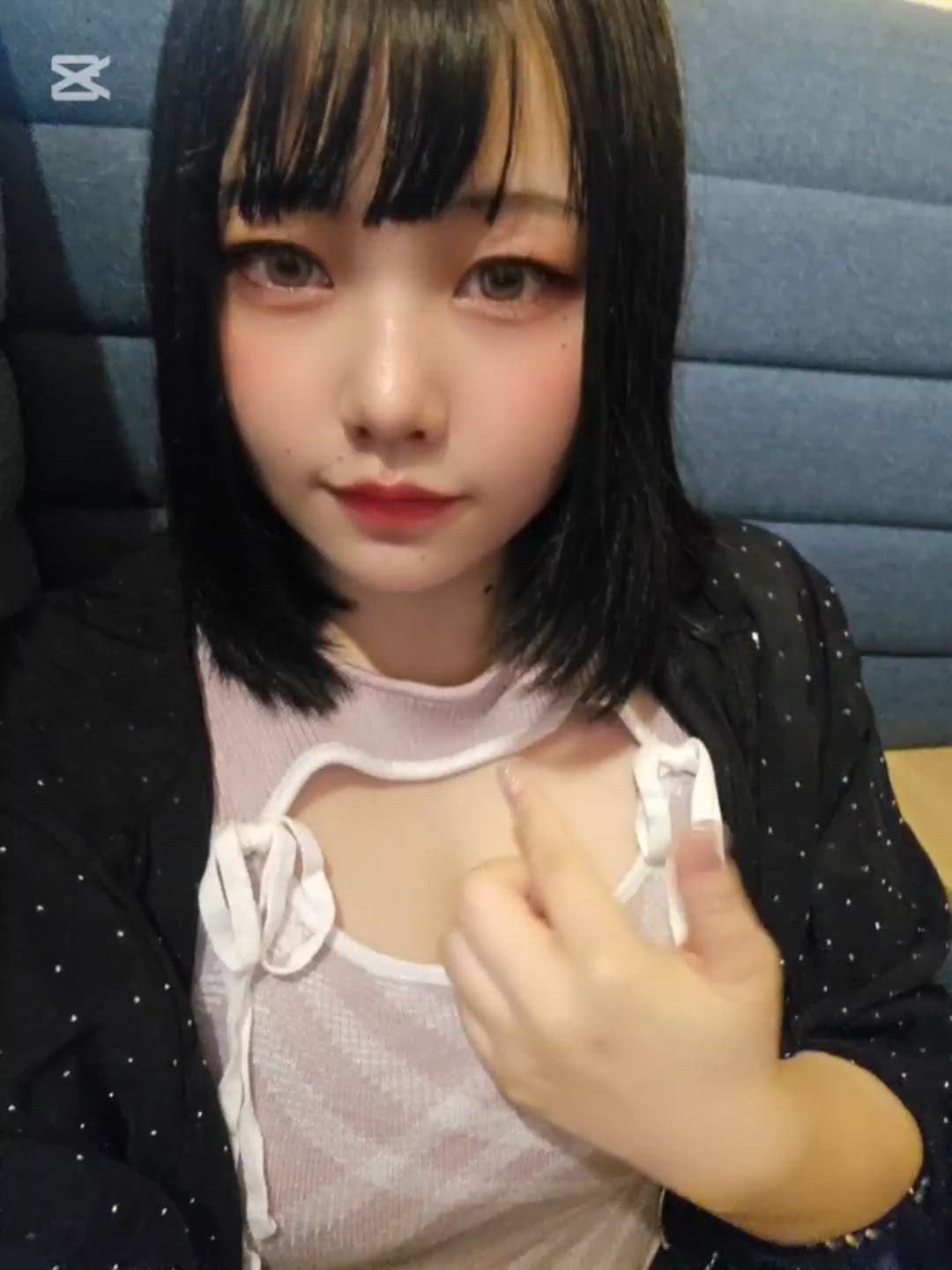 今日の私服おっぱい