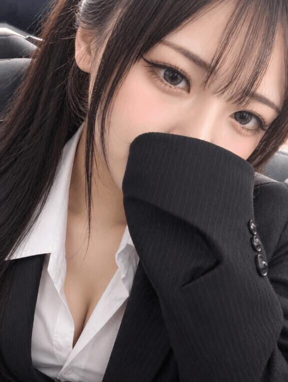 星羅のスーツ姿