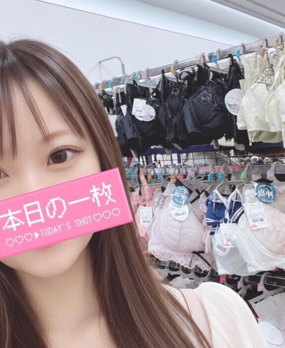 可愛いコスプレ探し中