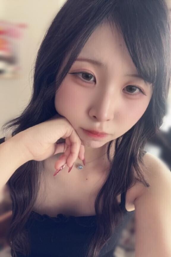 こっち見て