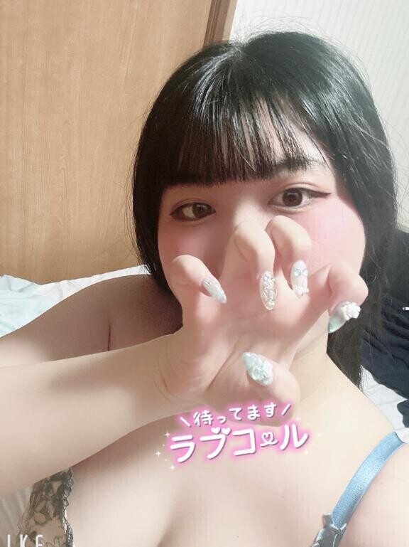お誕生日キラキラネイル