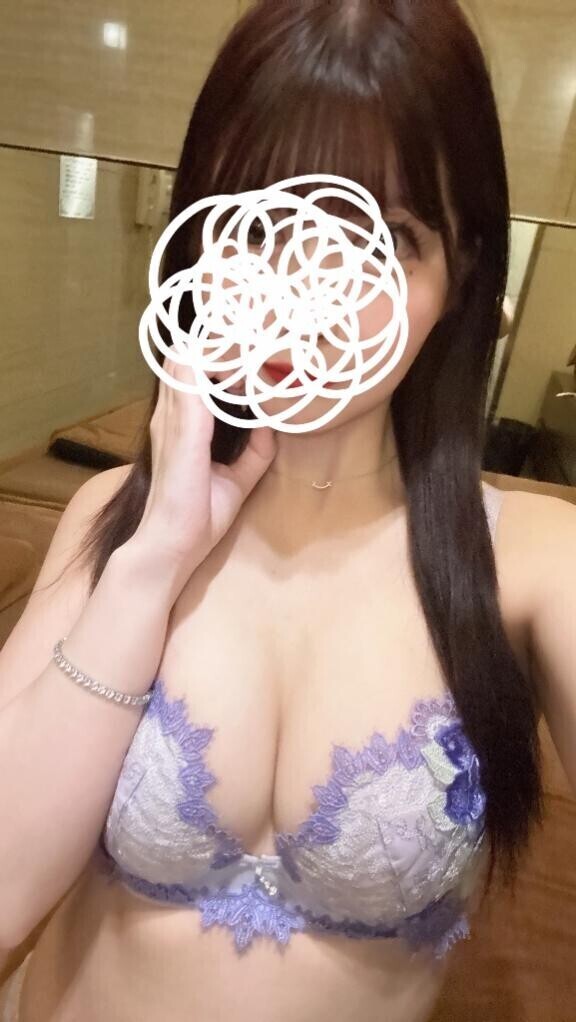 明日も出勤です?