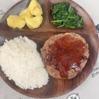 手作りハンバーグ??